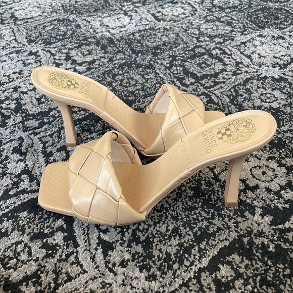 VINCE CAMUTO BRELANIE WOVEN-STRAP HEEL - brand new w/o box - Picture 6 of 6